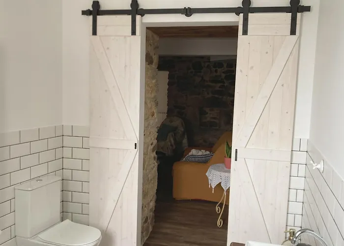 En Casa Oliveros, Razo *